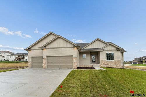 20008 V Street, Omaha, NE, 68135 | Card Image