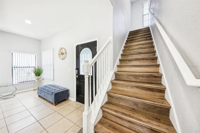 Foyer and Stairway | Image 9