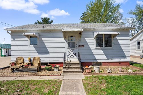 903 Park Ave, Independence, IA, 50644-1435 | Card Image