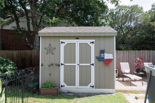6 S Bobcat Ct, House other with 3 bedrooms, 2 bathrooms and null parking in Morgans Point Resort TX | Image 9