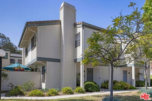 2-10500 Sunland Blvd, Sunland, CA, 91040 | Card Image