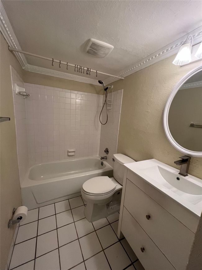 B20 - 5312 Ne 6 Th Ave, Condo with 1 bedrooms, 1 bathrooms and null parking in Fort Lauderdale FL | Image 5
