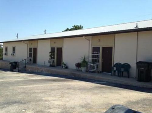 apt-6-1410 Marlton St, San Marcos, TX, 78666-2611 | Card Image