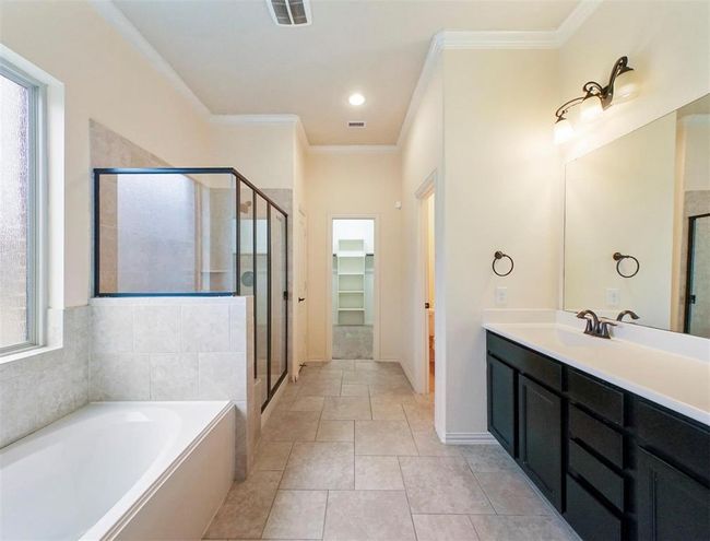 9502 Jayci Hills Ln, House other with 4 bedrooms, 4 bathrooms and 2 parking in Cypress TX | Image 5