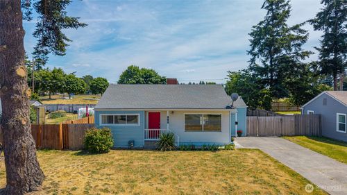 260 Se Glencoe St, Oak Harbor, WA, 98277-3759 | Card Image