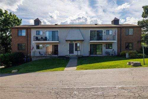 7-4 High Gate Trl, Fairport, NY, 14450-2715 | Card Image