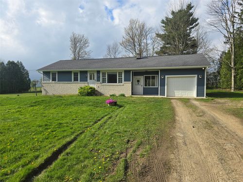 30320 Sturgis Rd, Union City, PA, 16438-2040 | Card Image