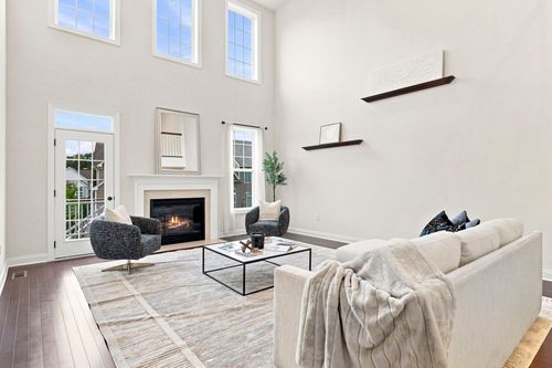 101-40 Phoebe St, Methuen, MA, 01844-2380 | Card Image