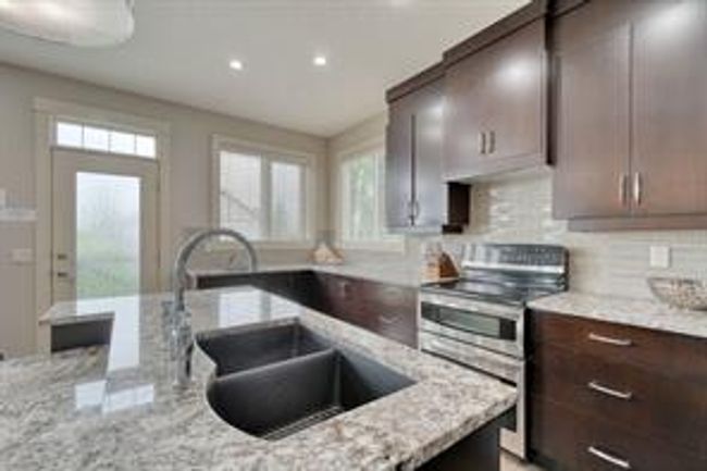 9 Hidden Creek Terr Nw, House detached with 4 bedrooms, 3 bathrooms and 4 parking in Calgary AB | Image 15