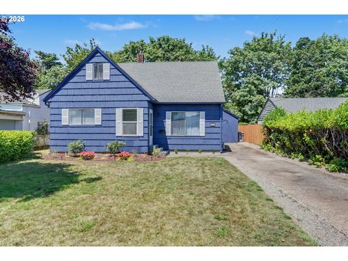 988 Se Miller Ave, Dallas, OR, 97338-2714 | Card Image