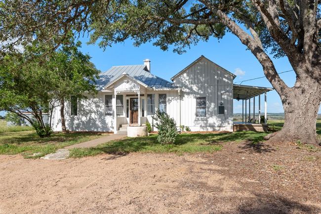 1649 Schumann Rd, Home with 3 bedrooms, 2 bathrooms and null parking in Stonewall TX | Image 33