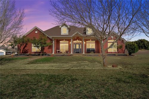 200 Deer Valley Dr, Lorena, TX, 76655-3131 | Card Image