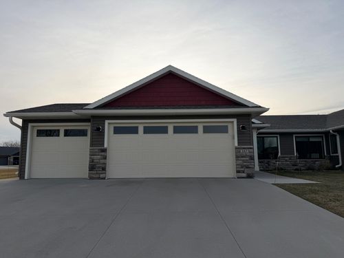147 Highland Cir, Zumbrota, MN, 55992 | Card Image