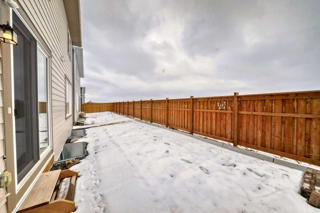 154 Yorkstone Way, Home with 4 bedrooms, 3 bathrooms and 2 parking in Calgary AB | Image 39