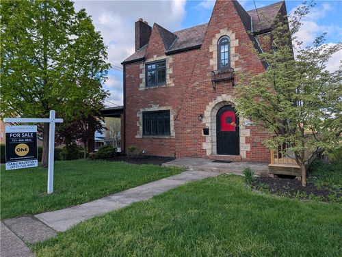 2806 Main St, Munhall, PA, 15120-2724 | Card Image