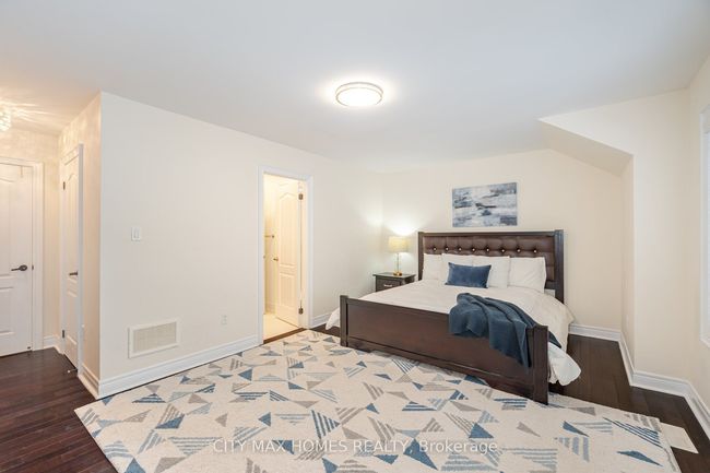 57 Beacon Hill Dr, House other with 7 bedrooms, 6 bathrooms and 4 parking in Brampton ON | Image 35