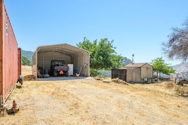 39569 Clover Ln, House other with 3 bedrooms, 0 bathrooms and null parking in Yokuts Valley CA | Image 14