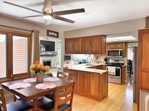 29394 Stonecroft St, Harrison Township, MI, 48045-2657 | Card Image