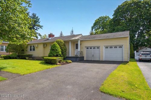 1324 Keyes Ave, Schenectady, NY, 12309-5739 | Card Image