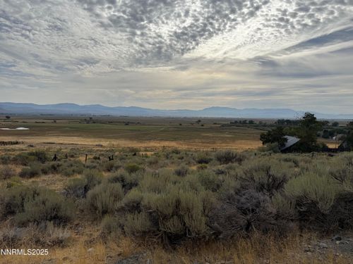 2585 Jacks Valley Rd, Genoa, NV, 89411-1552 | Card Image