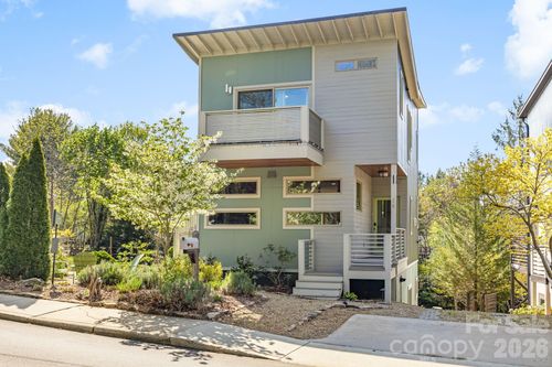 14 Sulphur Springs Rd, Asheville, NC, 28806-2620 | Card Image