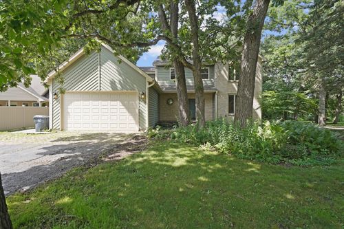10414 Country Ln, Beach Park, IL, 60087-5419 | Card Image