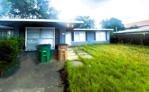 2312 W Harris Ave, San Angelo, TX, 76901-3719 | Card Image