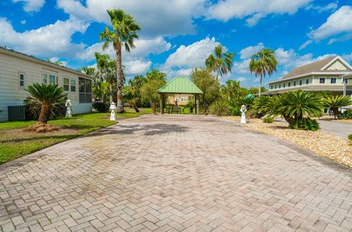 6948 Amanda Vista Cir, LAND O LAKES, FL, 34637-7832 | Card Image