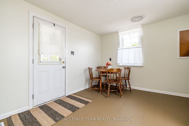 2106 Dunrobin Rd, House other with 3 bedrooms, 2 bathrooms and 8 parking in Dunrobin ON | Image 12