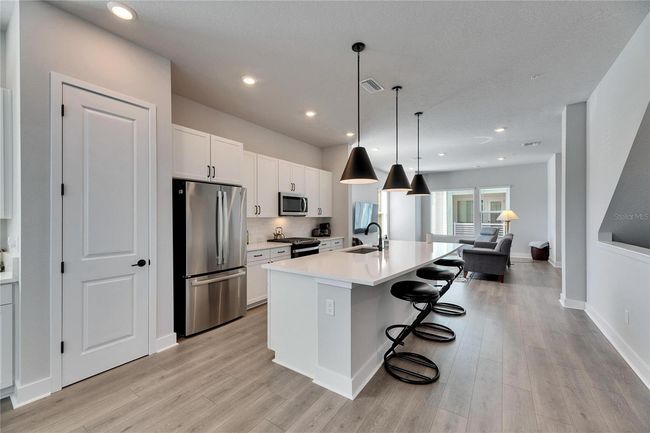 2819 1 St Ave S, Townhouse with 2 bedrooms, 4 bathrooms and null parking in SAINT PETERSBURG FL | Image 23