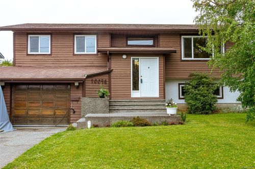 10046 Judson Pl, Sidney, BC, V8L3M3 | Card Image