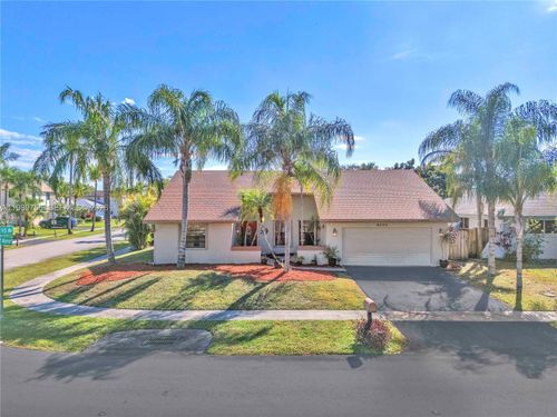 9300 32nd Mnr, Sunrise, FL, 33351-7111 | Card Image