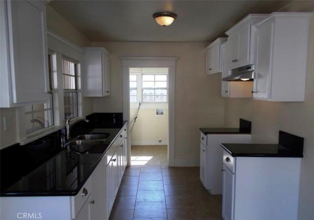 Residential Income in Los Angeles 3