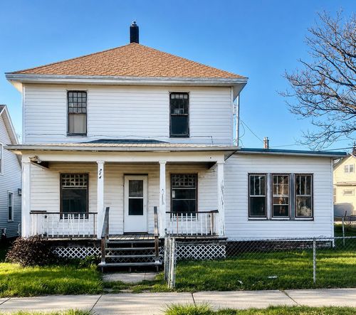714 E 10th St, Michigan City, IN, 46360-3614 | Card Image