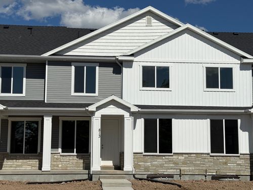 3-813 S 270 E, Smithfield, UT, 84335-2411 | Card Image