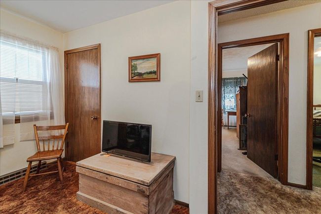 23-Bedroom 3 Closet | Image 23