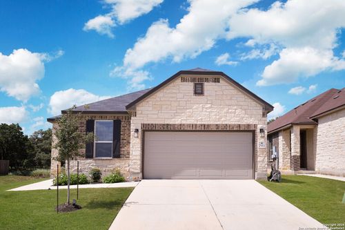 7911 San Mirienda, Boerne, TX, 78015-0019 | Card Image