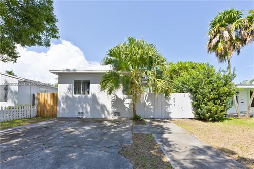 1-1625 Fletcher St, Hollywood, FL, 33020-6536 | Card Image