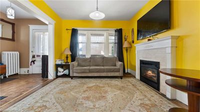 132 Rawdon St, House other with 4 bedrooms, 2 bathrooms and 2 parking in Brantford ON | Image 3