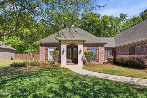202 Belle Oak Dr, Brandon, MS, 39042-8251 | Card Image