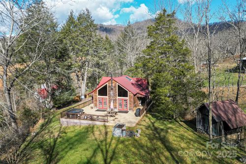 1240 Ferguson Cove Loop, Clyde, NC, 28721-8300 | Card Image