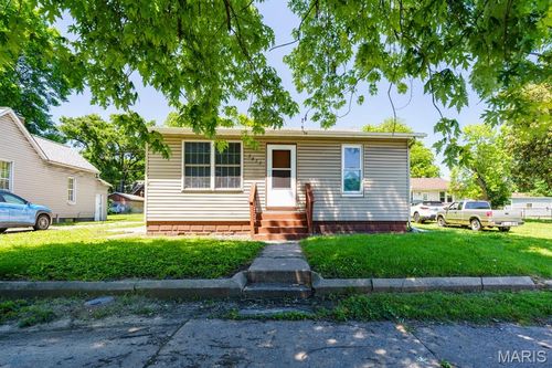 2627 Lincoln Ave, Granite City, IL, 62040-5652 | Card Image