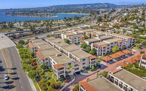 204-2510 Clairemont Drive, San Diego, CA, 92117 | Card Image