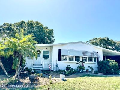 915 Balsam Street, House other with 3 bedrooms, 2 bathrooms and null parking in Barefoot Bay FL | Image 2