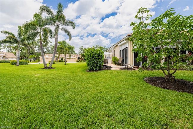 12802 Maiden Cane Ln, Condo with 3 bedrooms, 2 bathrooms and 2 parking in BONITA SPRINGS FL | Image 38