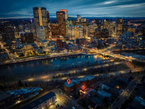 2-215 2 St Ne, Calgary, AB, T2E2W8 | Card Image