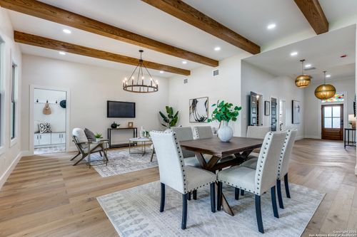 205 E Rische, San Antonio, TX, 78204-1508 | Card Image