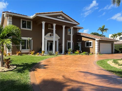 624 Palm Dr, Hallandale Beach, FL, 33009-6536 | Card Image