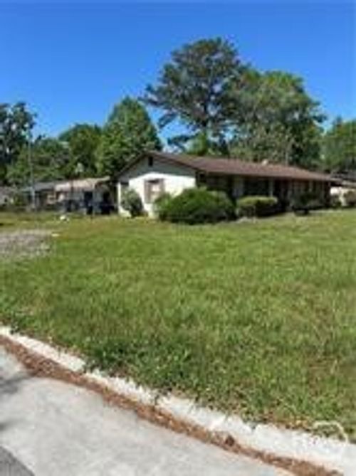202 Byck Ave, Garden City, GA, 31408-1904 | Card Image