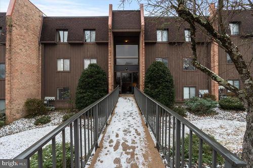 41 Hermitage Dr, NEW HOPE, PA, 18938-1054 | Card Image